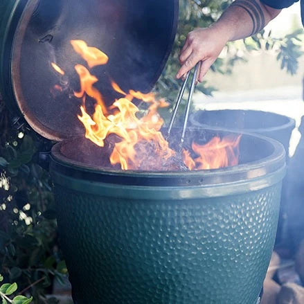 Big Green Egg Pro Grade Stainless Steel Grill Tongs - Image 6