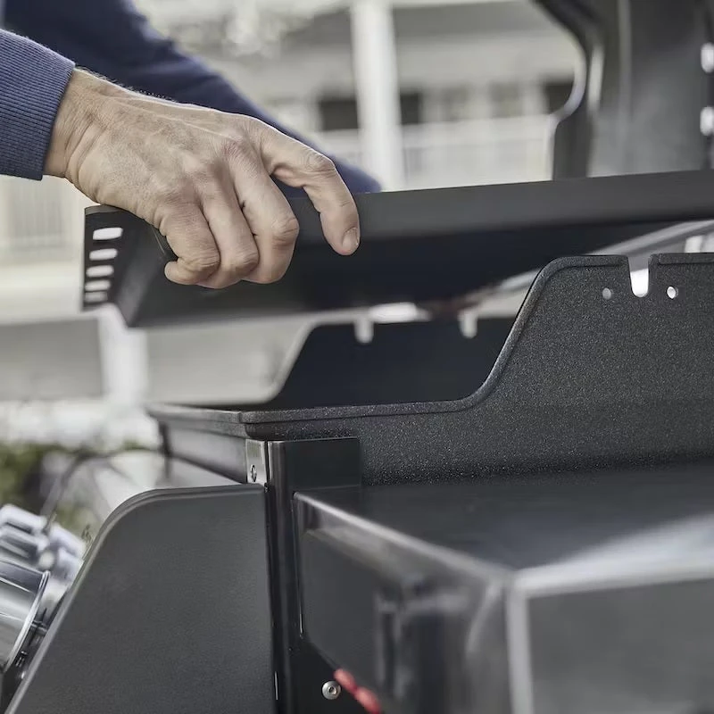 Weber Spirit Full-Size Griddle – 300 Series - Image 4