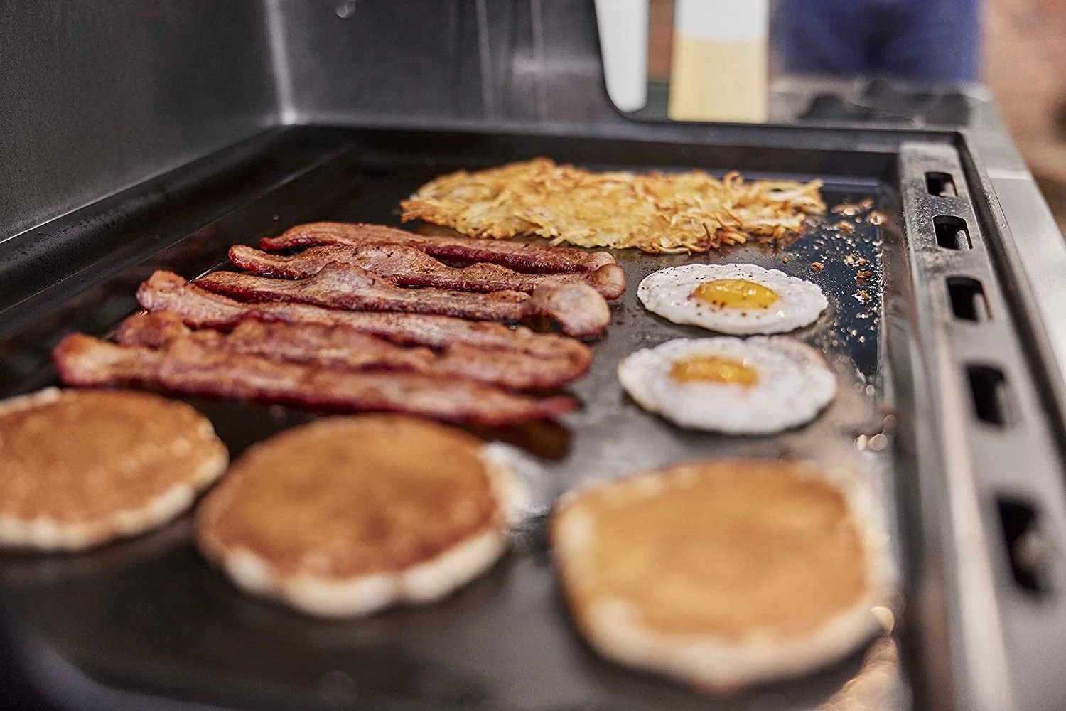 Weber Spirit Full-Size Griddle – 300 Series - Image 7