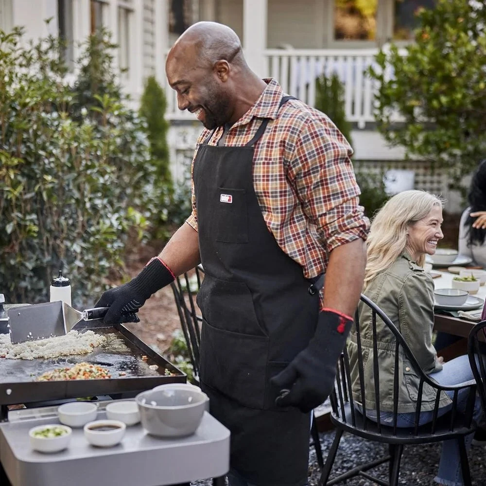 Weber 28" Griddle Liquid Propane Grill - Image 15