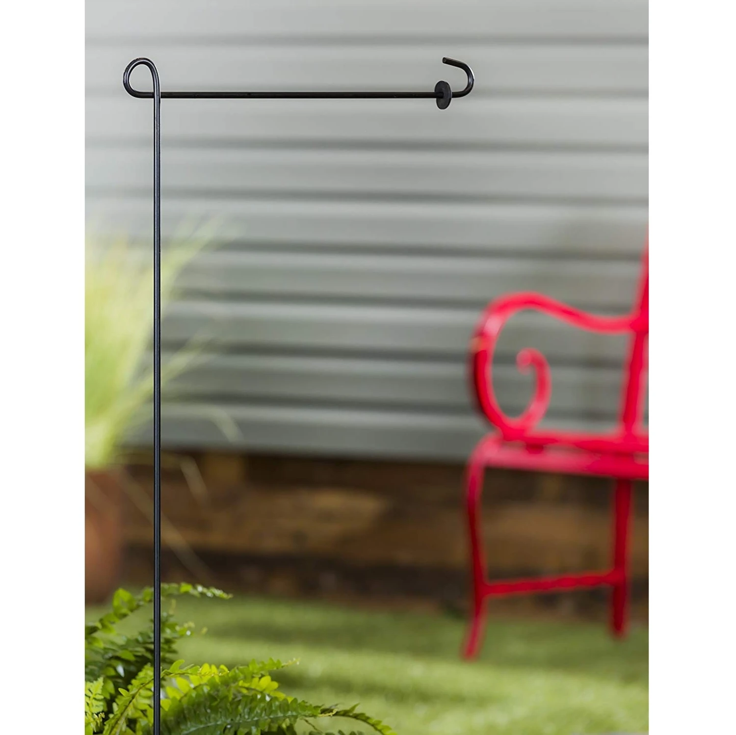Black Garden Flag Stand With Rubber Stopper - Image 4
