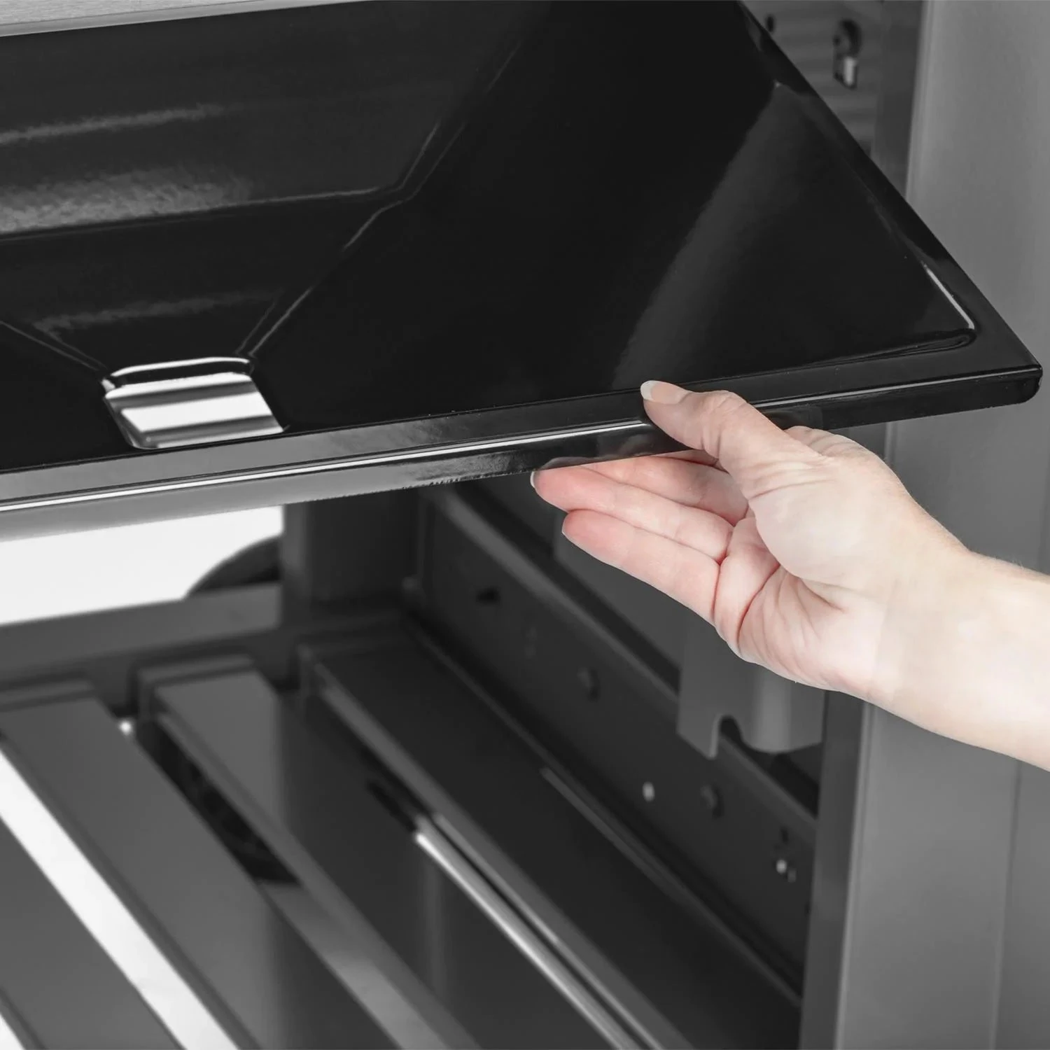 Weber GenesisĀ® II S-315 Stainless Steel Grill Series - Image 4