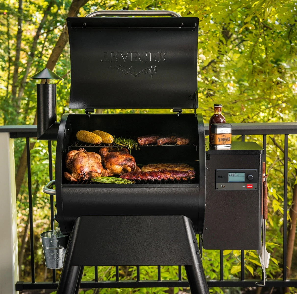 Traeger Pro 575 Black WiFi-Enabled Pellet Grill - Image 10
